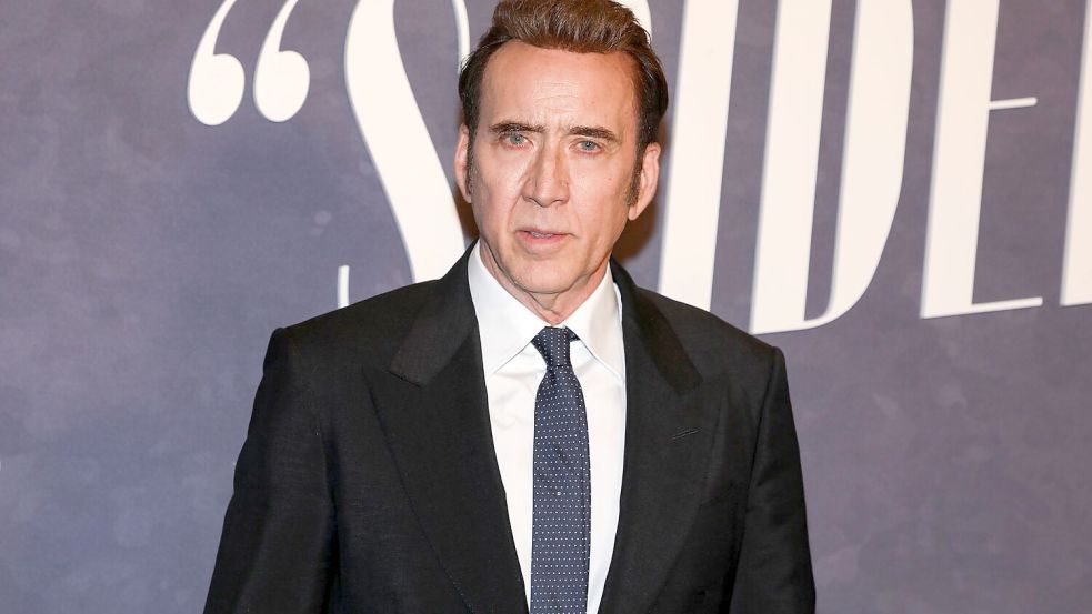 Nicolas Cage spielt in „Spider-Noir“ einen alternden Spider-Man im New York der 30er Jahre Foto: Andy Kropa