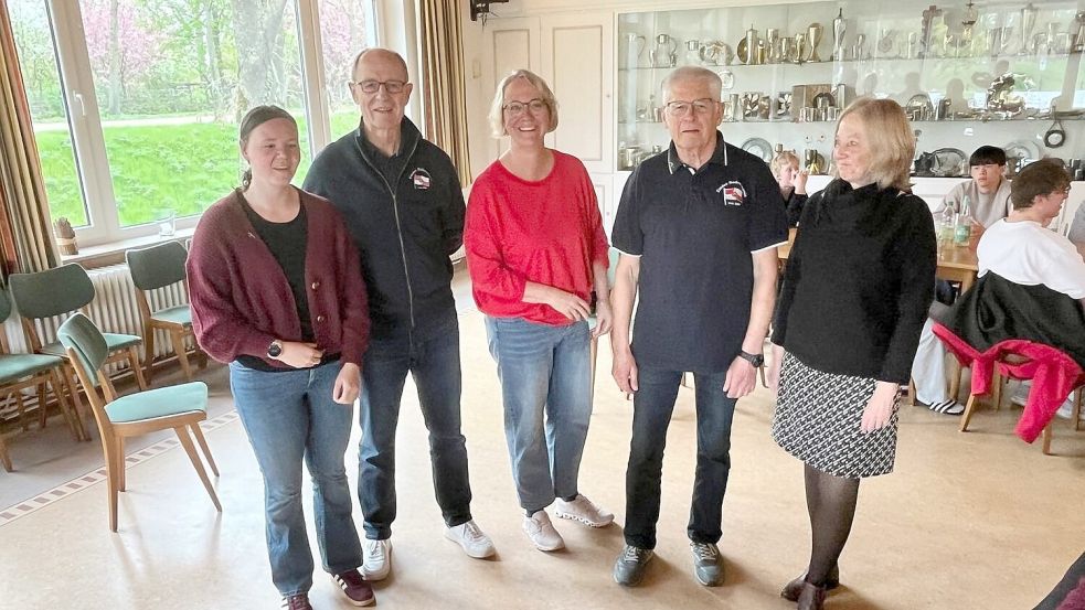 Das Foto zeigt Mitglieder des Rudervereins bei der Abzeichenverleihung. Foto: privat