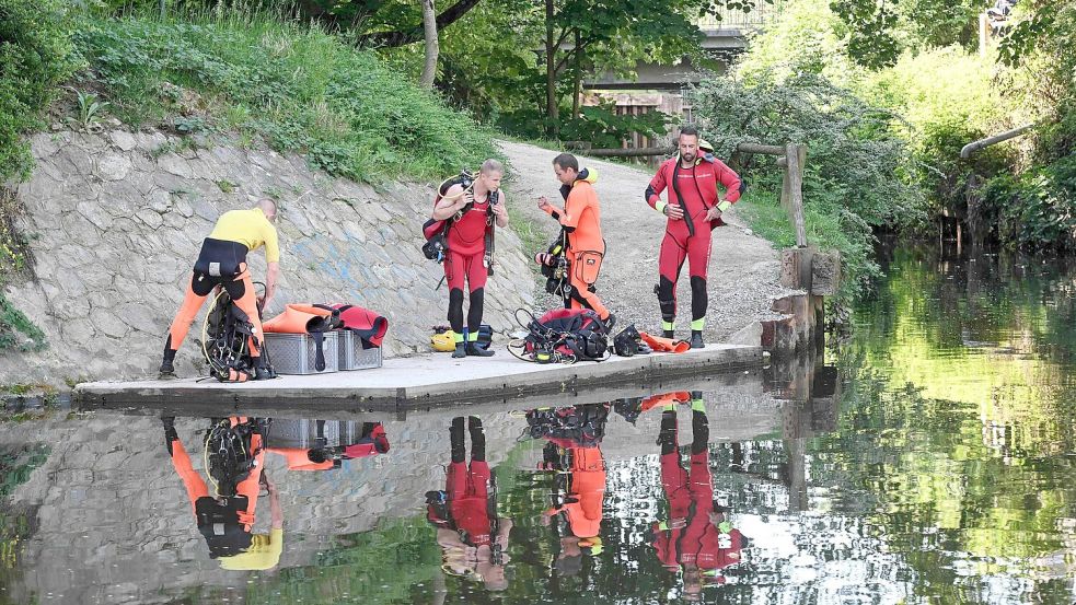 In der französischen Stadt Rennes wurde ein lebloser elf Jahre alter Junge im Uferbereich eines Flusses entdeckt. (Archivbild) Foto: Sebastien Salom-Gomis/AFP/dpa
