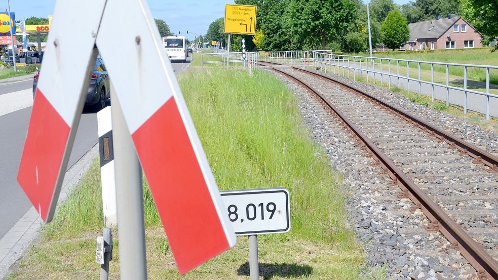 Vor allem in Moordorf gibt es viele Bahnübergänge. Viele davon sollen geschlossen werden, was zu viel Unmut bei Anwohnern führt. Foto: Aiko Recke