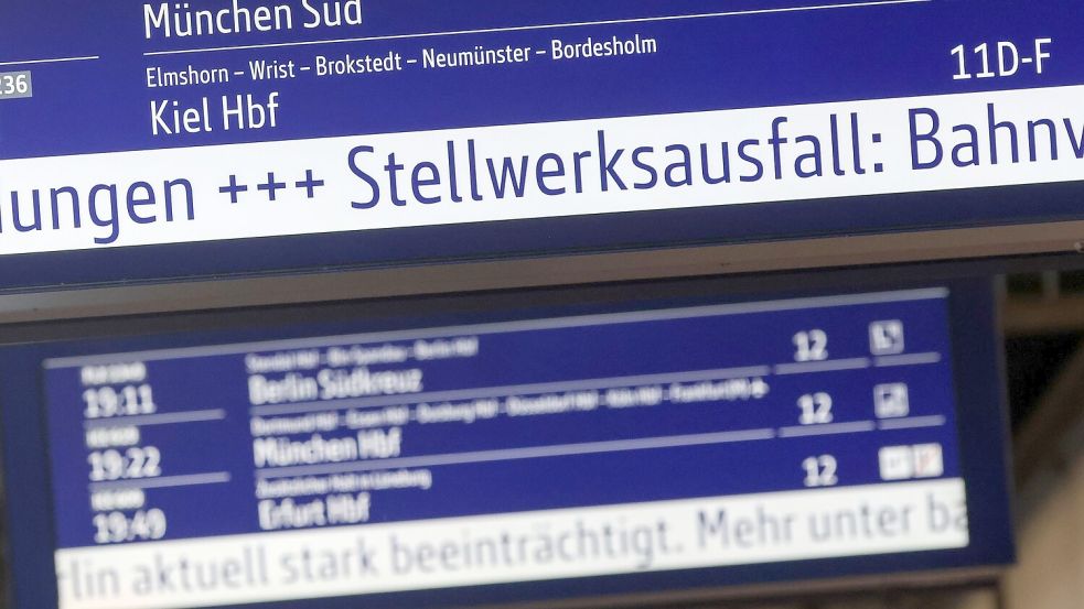 Fahrgäste der Bahn müssen sich zwischen Berlin und Hamburg auf Verspätungen und Zugausfälle einstellen. Foto: Bodo Marks