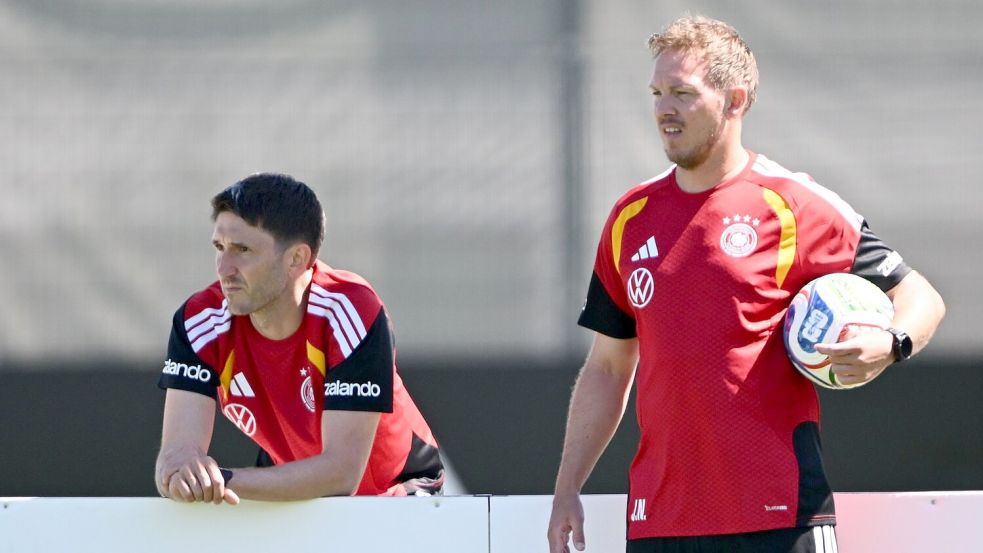 Auf geht’s: Julian Nagelsmann strahlt beim Training Tatendrang aus. Foto: Federico Gambarini/dpa