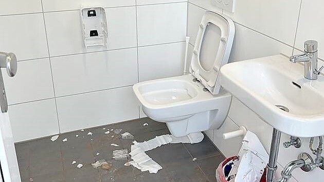 Die Toiletten am Idasee wurden beschädigt. Foto: Gemeinde Ostrhauderfehn