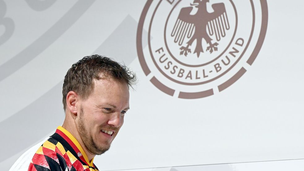 Julian Nagelsmann hofft, dass sein Team schnell den Rhythmus findet. Foto: Federico Gambarini/dpa