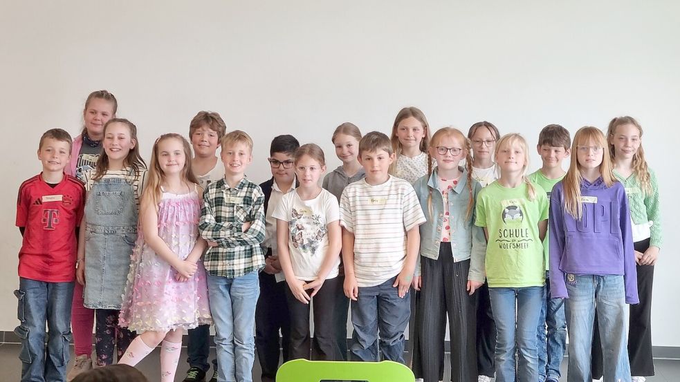 Das Foto zeigt die Schülerinnen und Schüler der Moormerländer Grundschulen, die am Lesewettbewerb an der Schule am Wolfsmeer teilgenommen haben. Ihr Erfolge bei den schulinternen Lesewettbewerben berechtigten sie zur Teilnahme auf Gemeindeebene. Eine Jury ermittelte die Sieger in den Jahrgängen zwei bis vier. Foto: privat