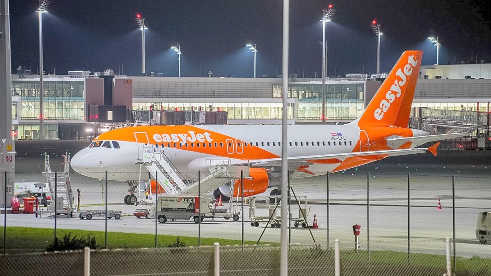 Der britische Billigflieger Easyjet könnte von einem US-Investor übernommen werden. Foto: Enrique Kaczor/onw-images/dpa