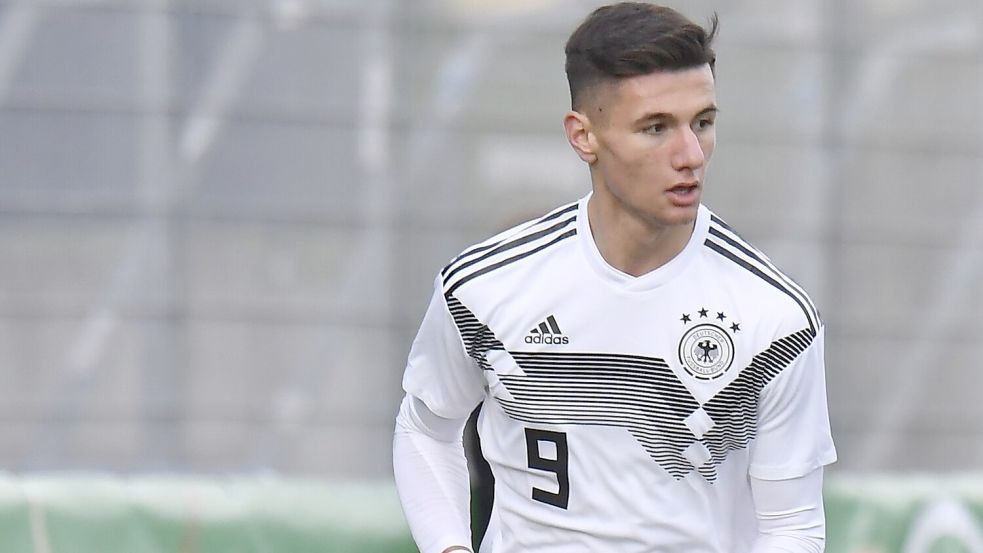 Semin Kojic bestritt zehn Junioren-Länderspiele für Deutschland. Ab der neuen Saison läuft er für die Herren von Kickers Emden auf. Foto: Imago