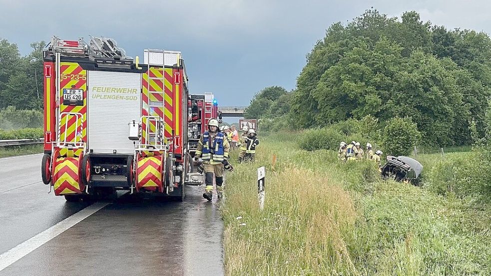 Die Feuerwehren Uplengen-Mitte und Uplengen-Süd waren auf der A 28 im Einsatz. Foto: Feuerwehr