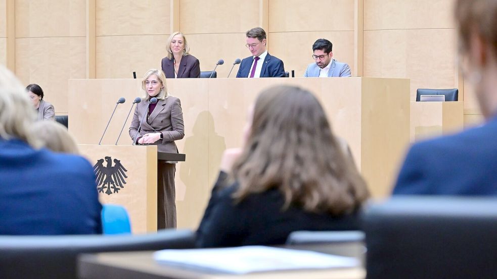 Das Sparpaket von Ministerin Warken stößt auf Einwände unter den Ländern. (Archivbild) Foto: Sebastian Gollnow