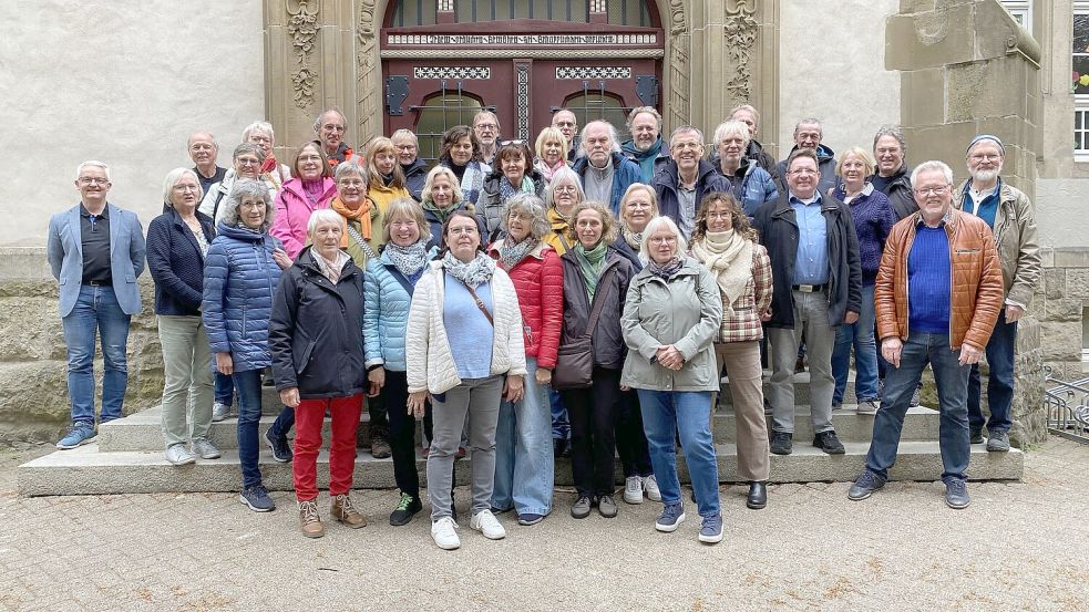 50 Jahre nach der Reifeprüfung am Ulricianum sahen sich diese ehemaligen Schülerinnen und Schüler wieder. Foto: privat