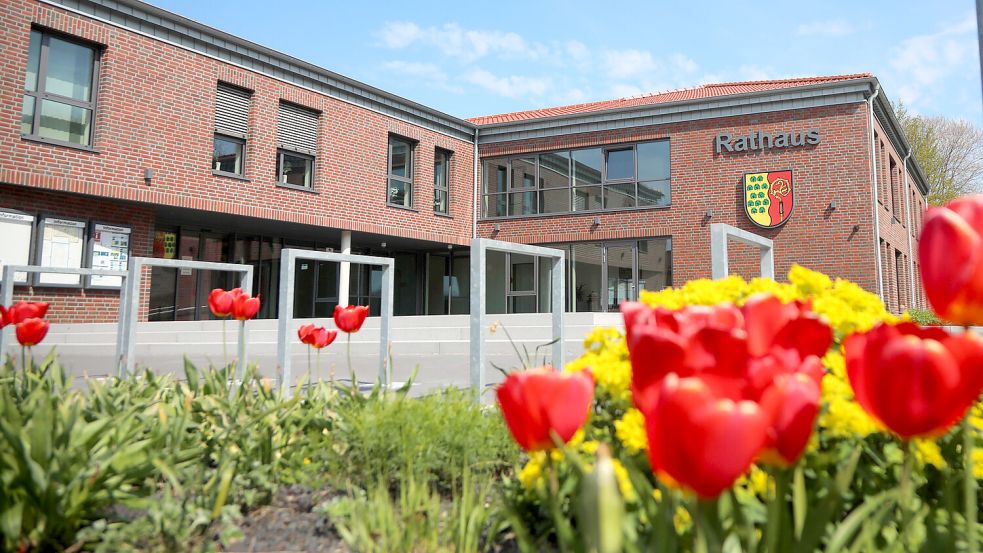 Das Ihlower Rathaus: Hier wird das Büro des Bürgermeisters im Herbst frei. Foto: Archiv/Banik