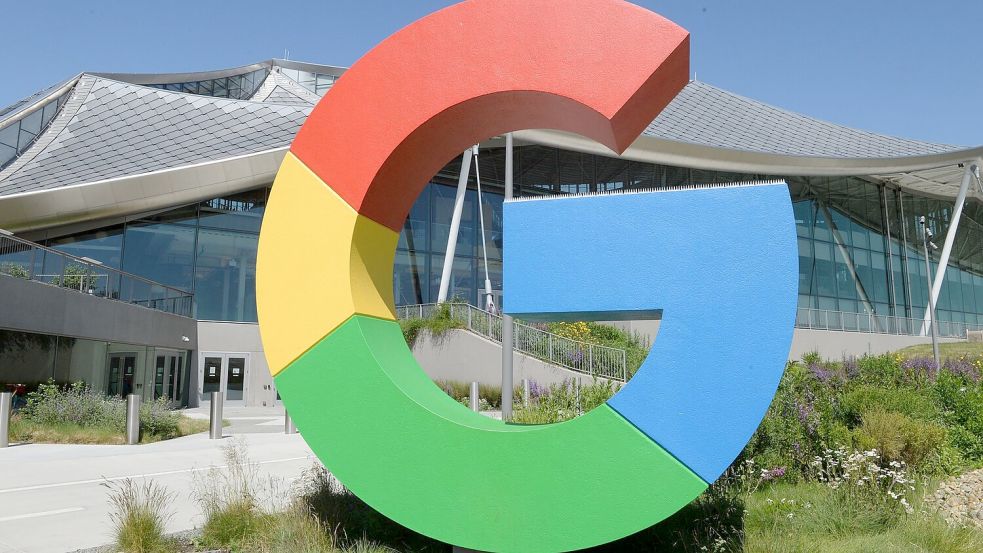 Google braucht dringend mehr Rechenleistung für seine KI-Software Gemini. (Archivbild) Foto: Andrej Sokolow