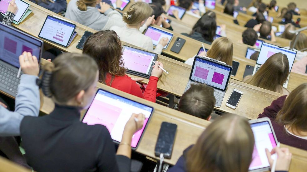 EY-Umfrage: Jobsicherheit bei Studierenden besonders wichtig. (Symbolbild) Foto: Jan Woitas
