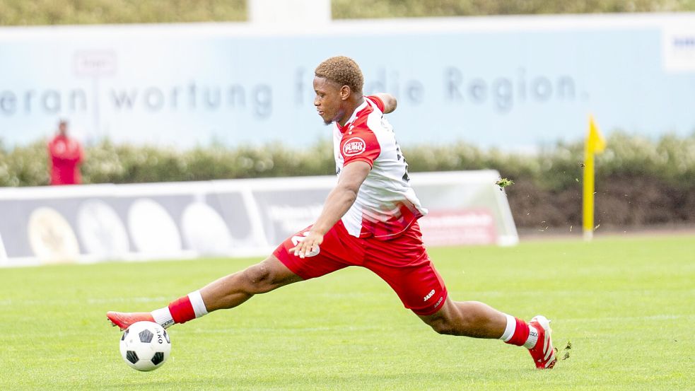 Jubes Ticha wechselt zu Kickers Emden. Foto: Imago