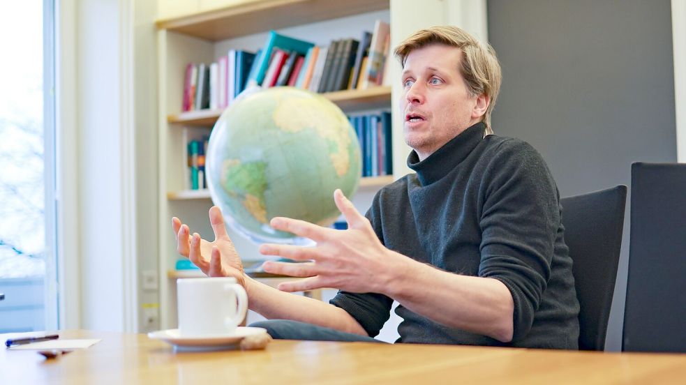 Das Wirtschaftswachstum in Russland sei zum Stillstand gekommen, während die Abhängigkeit von China wachse, sagte Ökonom Moritz Schularick. (Archivbild) Foto: Frank Molter