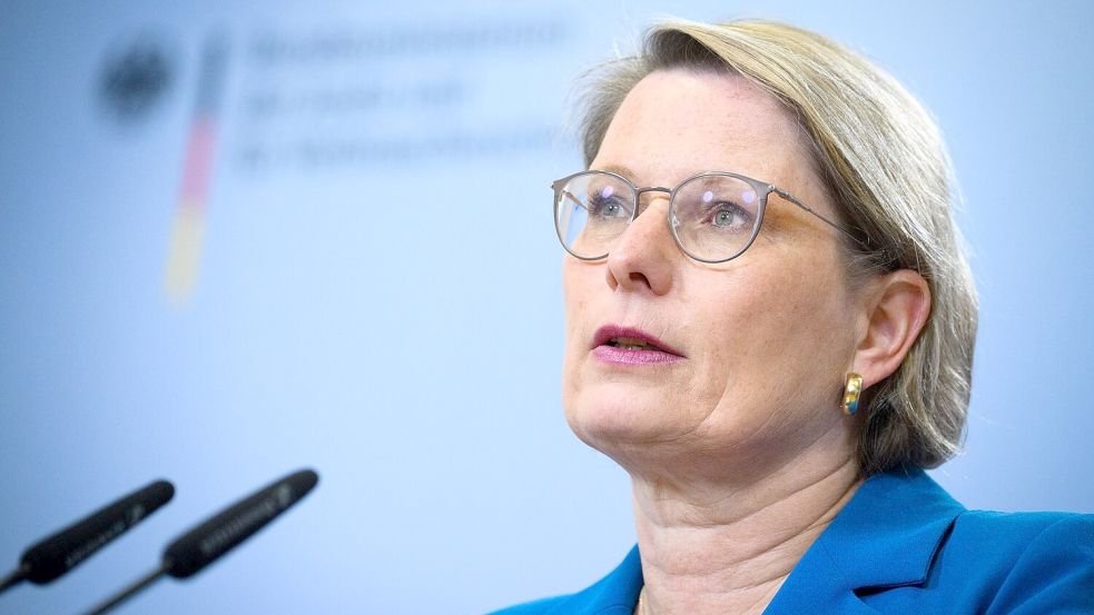 Bundesjustizministerin Hubig möchte auch die Verjährungsfrist bei Vergewaltigung von 5 auf 20 Jahre verlängert sehen. Foto: Bernd von Jutrczenka/dpa
