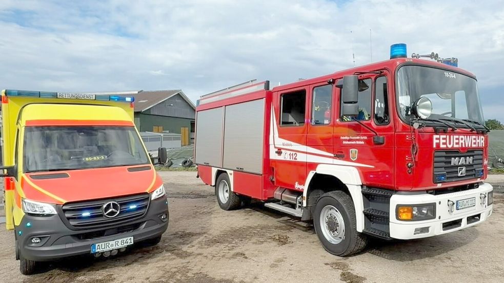 Feuerwehr und Rettungsdienst waren in Spekendorf nach einem Arbeitsunfall im Einsatz. Foto: Simon Rieks/Feuerwehr Middels