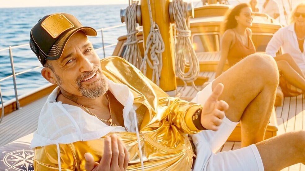 Mark Medlock veröffentlicht seine neue Single „Back into the Sun“. Dies ist ein Ausschnitt aus dem Musikvideo, dass bei Youtube erscheint. Foto: Youtube/Mark Medlock