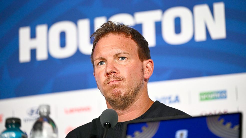 Julian Nagelsmann reagiert auf Aussagen der TV-Experten Klopp und Müller Foto: Tom Weller/dpa