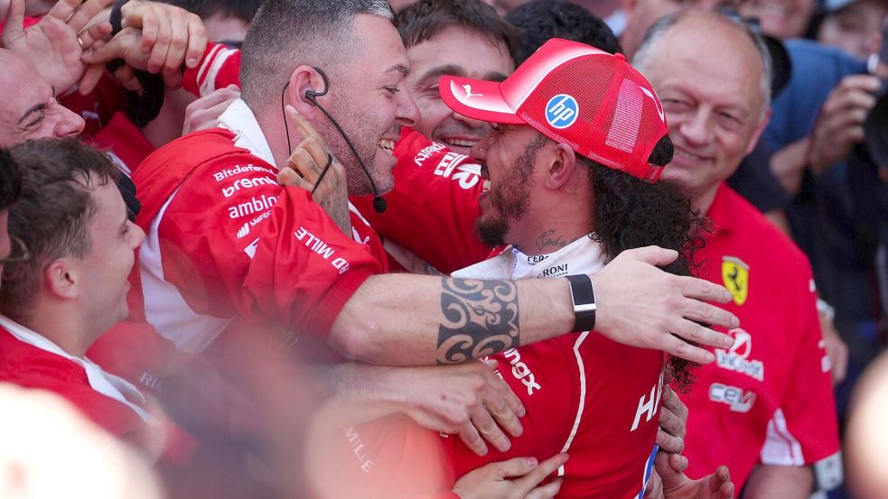 Zum ersten Mal gewinnt Lewis Hamilton im Ferrari. Foto: David Davies