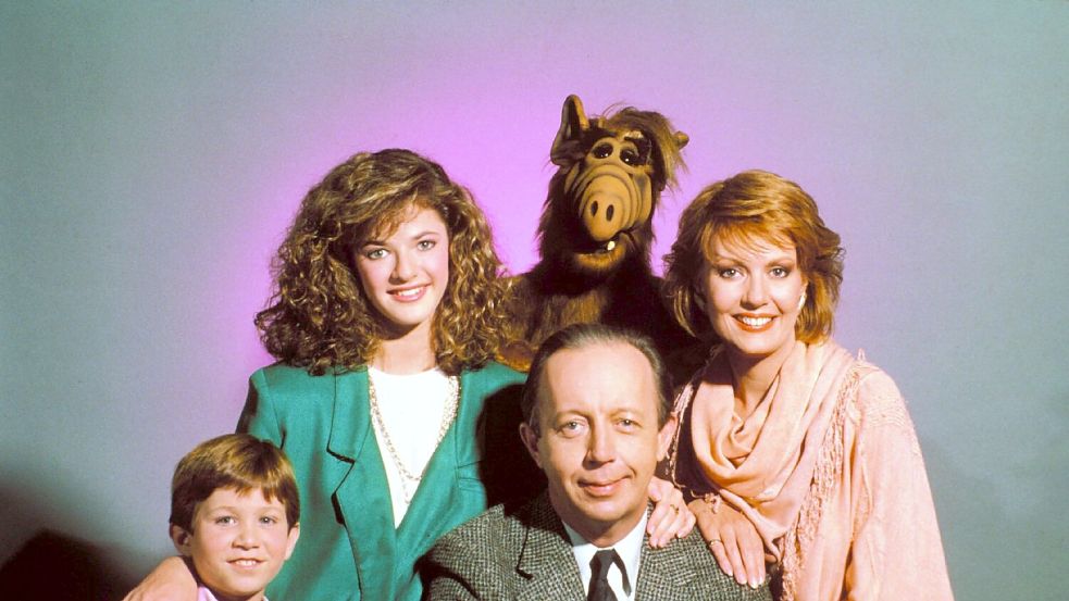 Als Kate Tanner (ganz rechts) in der US-Sitcom Alf wurde Anne Schedeen berühmt. (Archivbild) Foto: United Archives/KPA/dpa