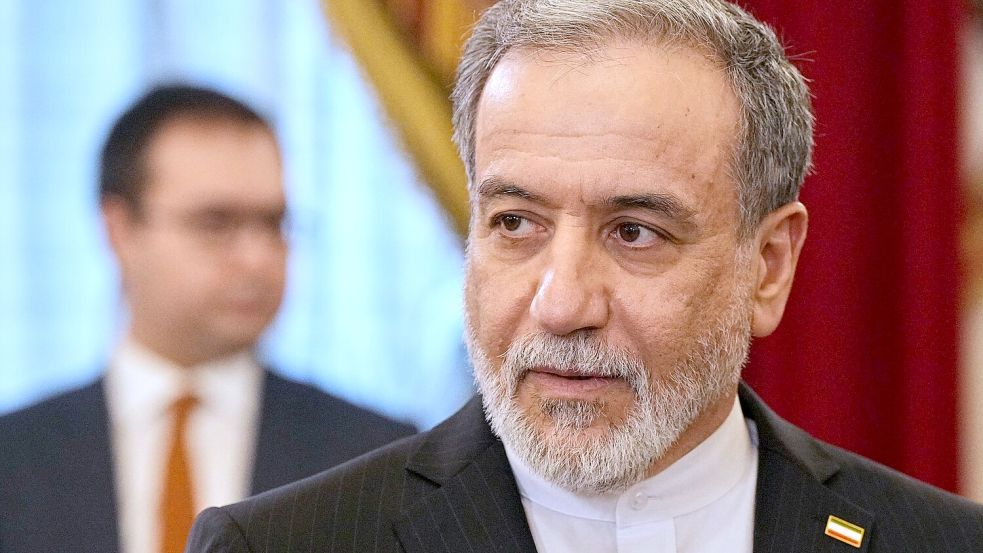 Irans Außenminister Abbas Araghtschi gibt an, dass weitere Verhandlungen mit den USA am Freitag starten sollen. (Archivbild) Foto: Dmitri Lovetsky