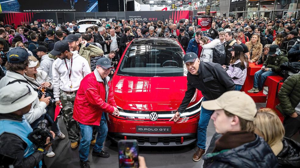 Mitte Mai vorgestellt am Nürburgring, seit Anfang Juni gebaut in Spanien: der ID.Polo GTI. Volkswagen hat längst zahlreiche Arbeitsplätze im Ausland angesiedelt. Foto: Michael Gelhard/speedshot/Imago