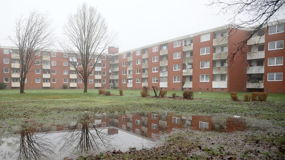 Günstigeren Wohnraum gibt es in Aurich vor allem noch in größeren Blocks. Foto: Romuald Banik