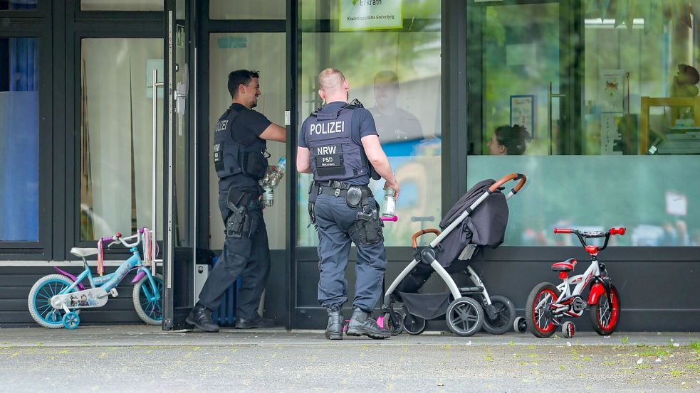 Die Polizei schoss an einem Kindergarten auf einen Mann mit einem Messer. Foto: Christoph Reichwein