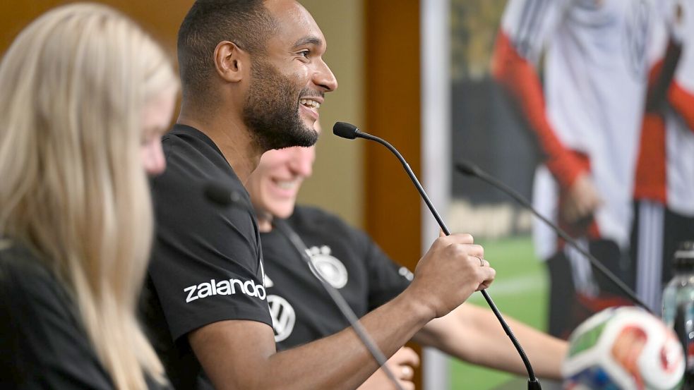 Jonathan Tah hat auch in der Außendarstellung eine Entwicklung gemacht. (Archivbild) Foto: Federico Gambarini/dpa