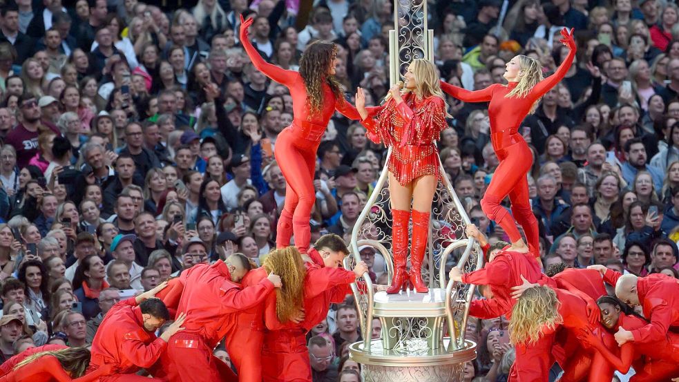 Auch in Amsterdam sollte Helene Fischer vor Zehntausenden Fans auftreten – keine zwei Wochen vor dem Konzert wurde der Ort nun aber verlegt. (Archivbild) Foto: Robert Michael/dpa