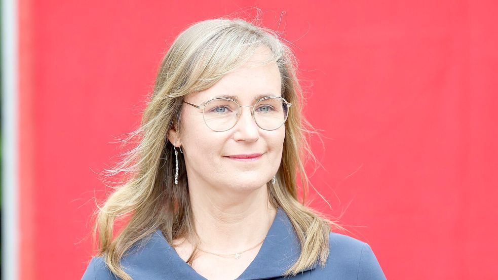 Linken-Spitzenkandidatin Eva von Angern möchte eine mögliche Zusammenarbeit mit der CDU eng mit den Mitgliedern abstimmen. (Archivbild) Foto: Peter Gercke