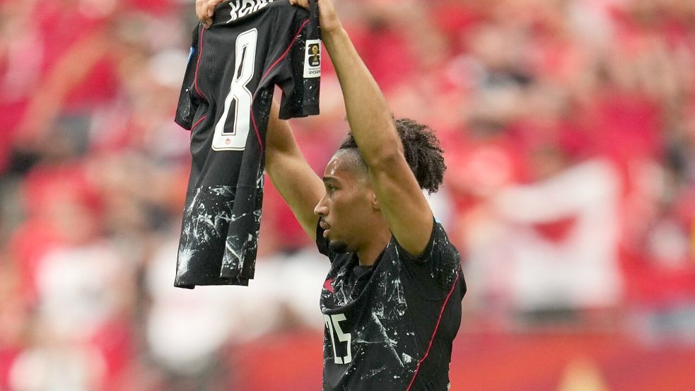 Einwechselspieler Saliba widmet sein Tor dem Teamkollegen. Foto: Abbie Parr