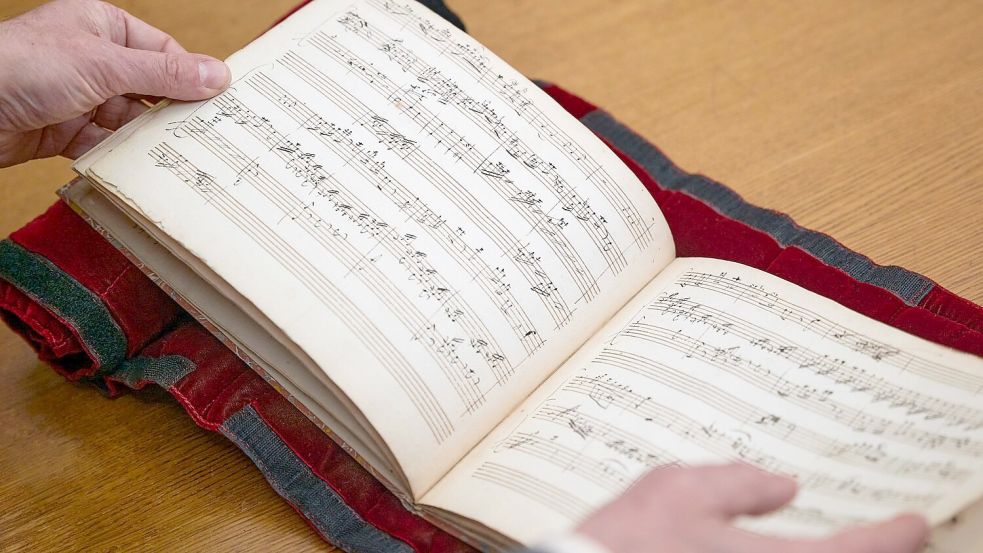 Das im Februar entdeckte Musikheft wirft neues Licht auf Mozarts letzten Aufenthalt in Paris. Foto: Jérémy Halkin/Französische Natio