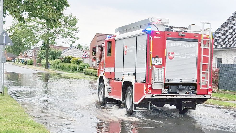 Zu mehreren Einsätzen musste die Feuerwehr in Weener wegen des Wetters ausrücken. Foto: Joachim Rand/Feuerwehr Weener