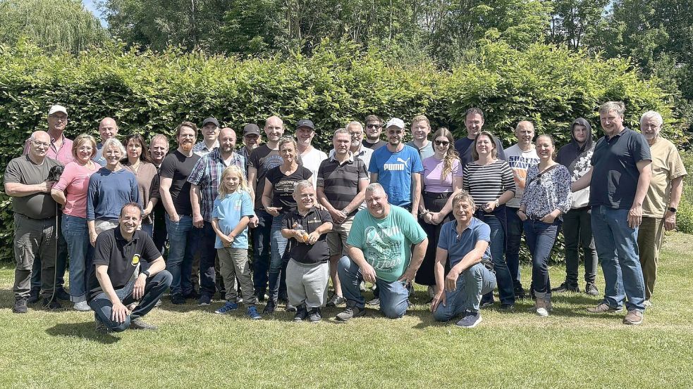 Diese Frauen und Männer dürfen sich jetzt Imkerinnen und Imker nennen. Foto: privat
