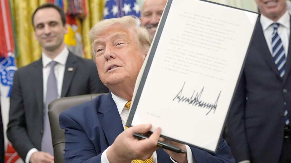 Donald Trumps Erlass sieht unterdessen eine schnellere Einführung der Quantentechnologie durch die US-Regierung vor. Foto: Jacquelyn Martin/AP/dpa