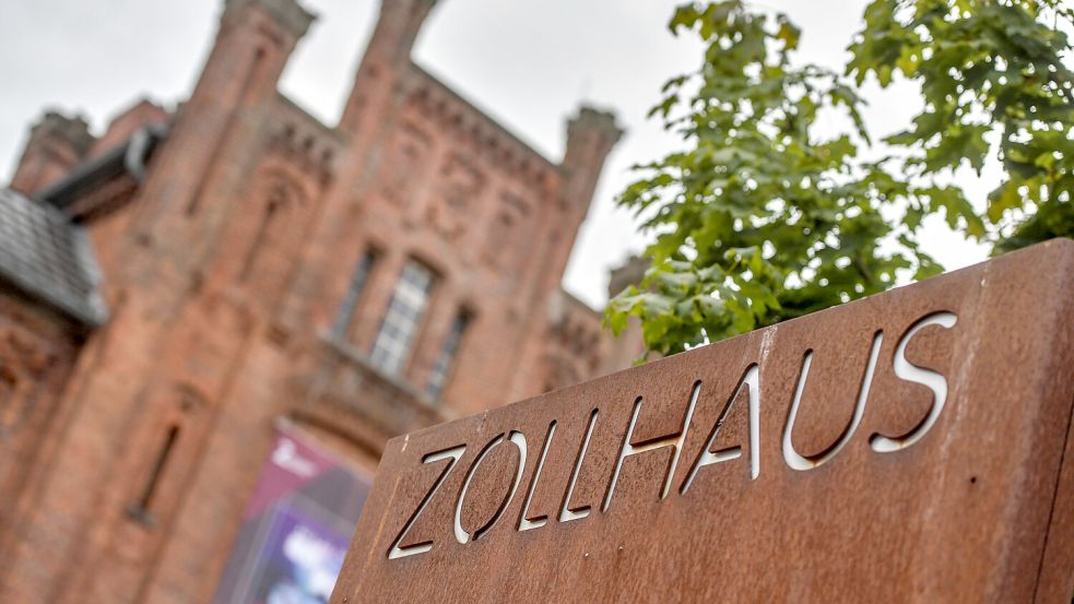 Im Zollhaus stehen Veränderungen bevor. Foto: Klaus Ortgies/Archiv