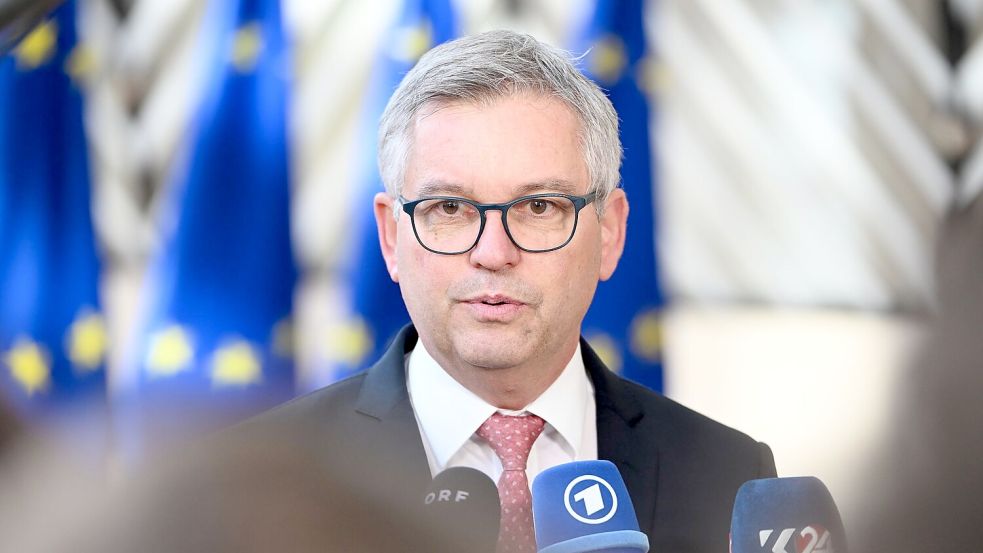 EU-Migrationskommissar Magnus Brunner verkündete Details des Vorschlags in Brüssel. (Archivbild) Foto: Markus Lenhardt