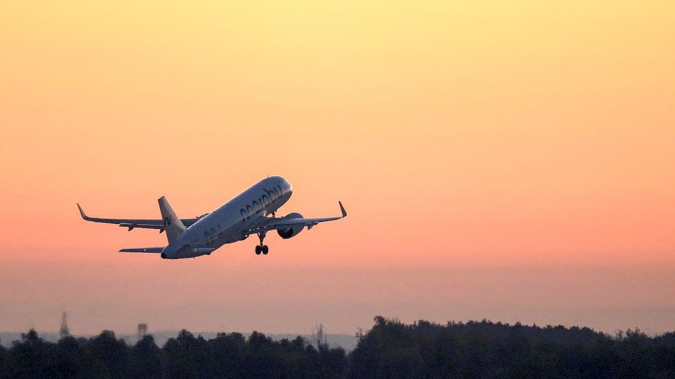Pünktlich zur Urlaubszeit wird weniger Ticketsteuer fällig. (Archivbild) Foto: picture alliance/dpa