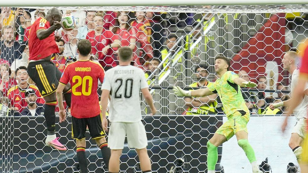 Romelu Lukaku trifft direkt nach seiner Einwechslung zum 4:1. Foto: Abbie Parr