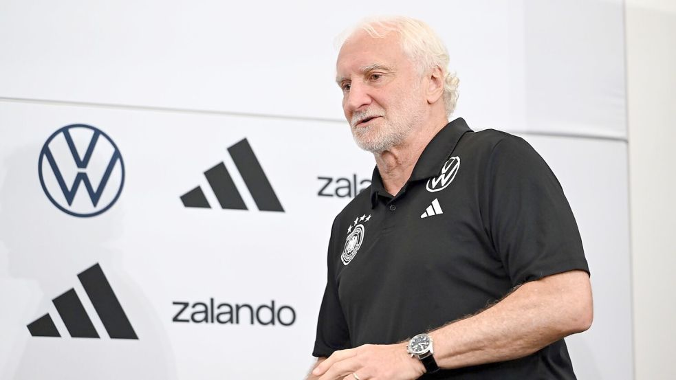 Rudi Völler ist bei der WM als Mutmacher für die DFB-Elf gefordert. Foto: Federico Gambarini