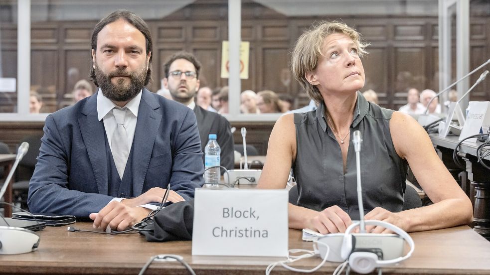 Christina Block mit ihrem Anwalt Ingo Bott. Foto: dpa/Markus Scholz