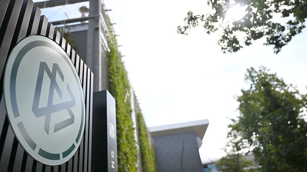 Auch in der DFB-Zentrale in Frankfurt am Main gab es Durchsuchungen. Foto: Florian Wiegand/dpa