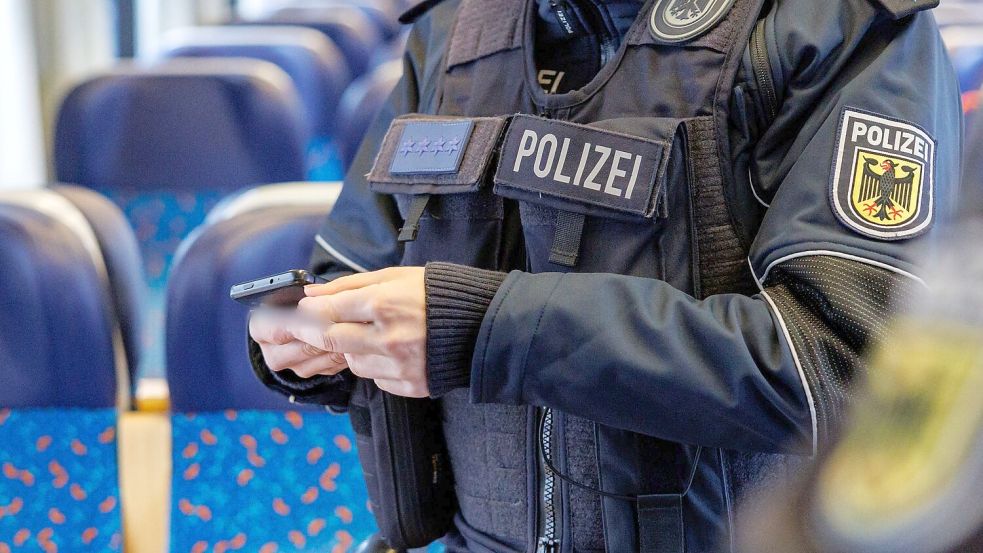 Die Kläger wehren sich gegen Personenkontrollen an der Grenze (Illustration) Foto: Daniel Karmann