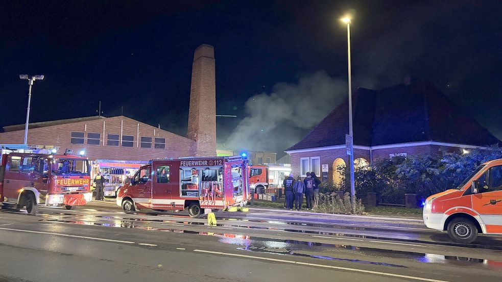 Der Verfassungsschutz wertet die Brandstiftung in einer Werkstatt in Emden im Oktober 2025 als linksextremistisch. Foto: Lotta Groenendaal/Archiv
