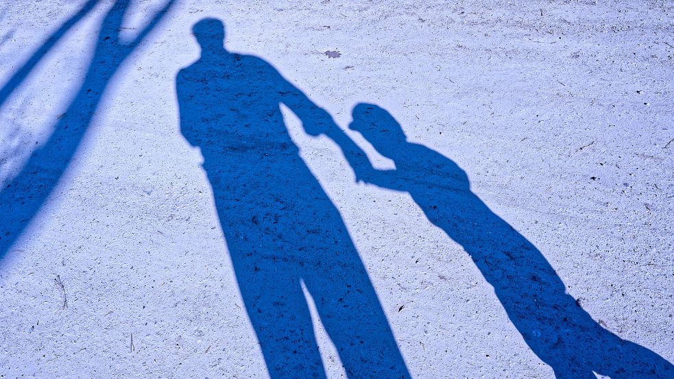 Kinder als Projektionsfläche sexueller Fantasien zu nutzen, ist immer falsch. Auch, wenn es sich „nur“ um eine Puppe handelt. Foto: IMAGO/Rolf Poss