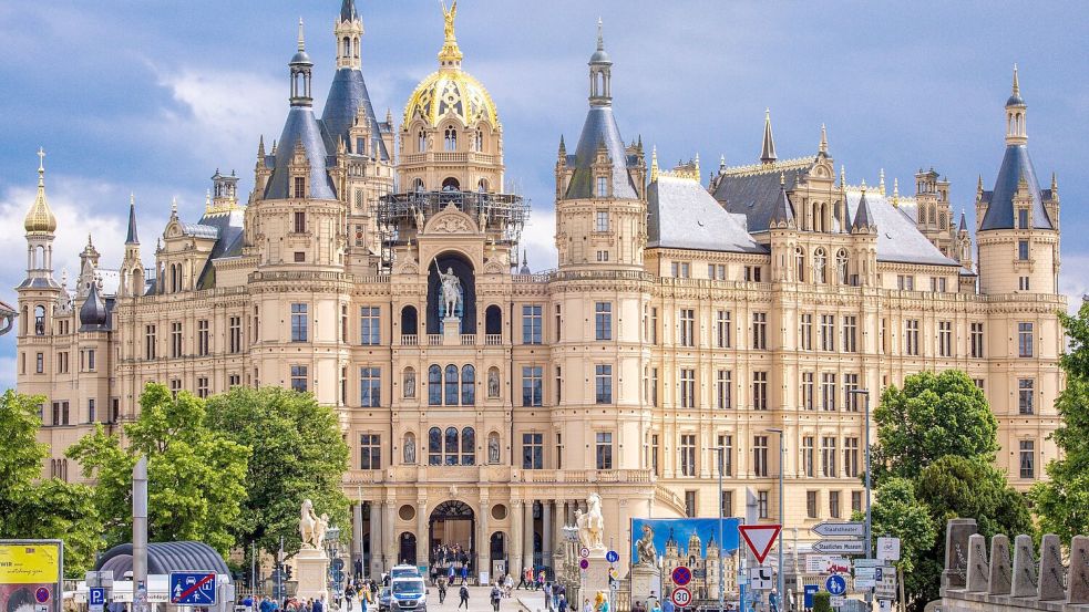 Das Bundesland Mecklenburg-Vorpommern möchte sich von US-Tech-Konzernen wie Microsoft stärker unabhängig machen. Foto: Jens Büttner