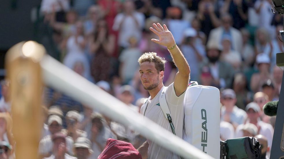 Jan-Lennard Struff verabschiedet sich aus Wimbledon. Foto: Kin Cheung