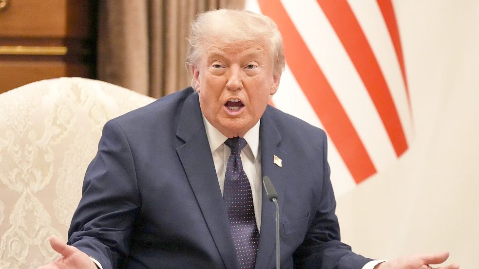 US-Präsident Donald Trump hatte nach seiner Anreise zum Nato-Gipfel erneut Ansprüche auf Grönland angemeldet. Foto: Alex Brandon